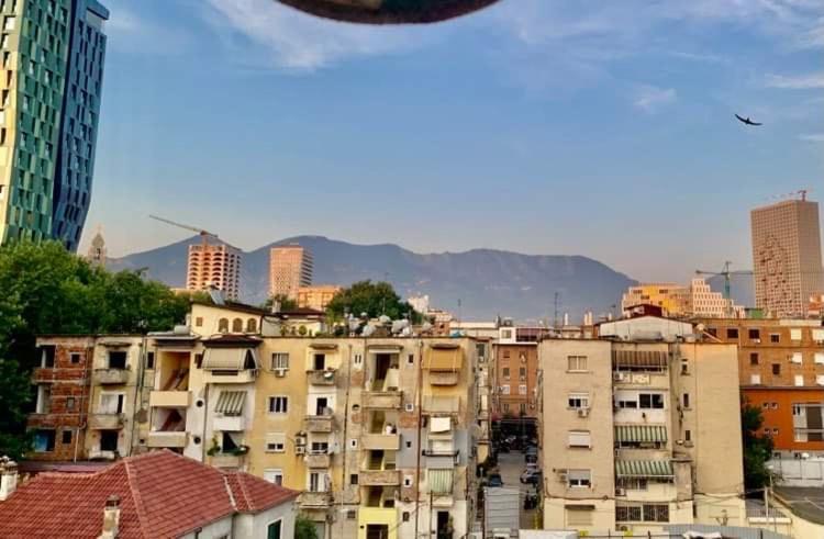 Apartament Cozyflat In The Middle Of Tirana Zewnętrze zdjęcie